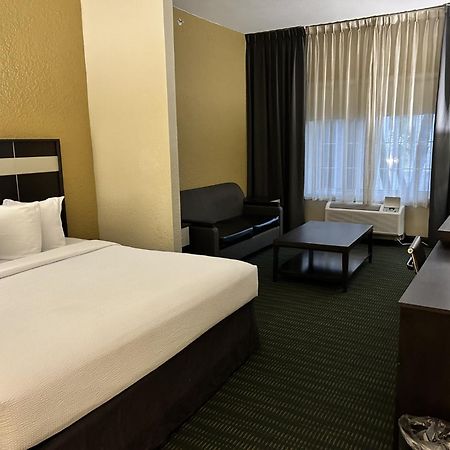 Surestay Plus Hotel By Best Western 베로 비치 외부 사진