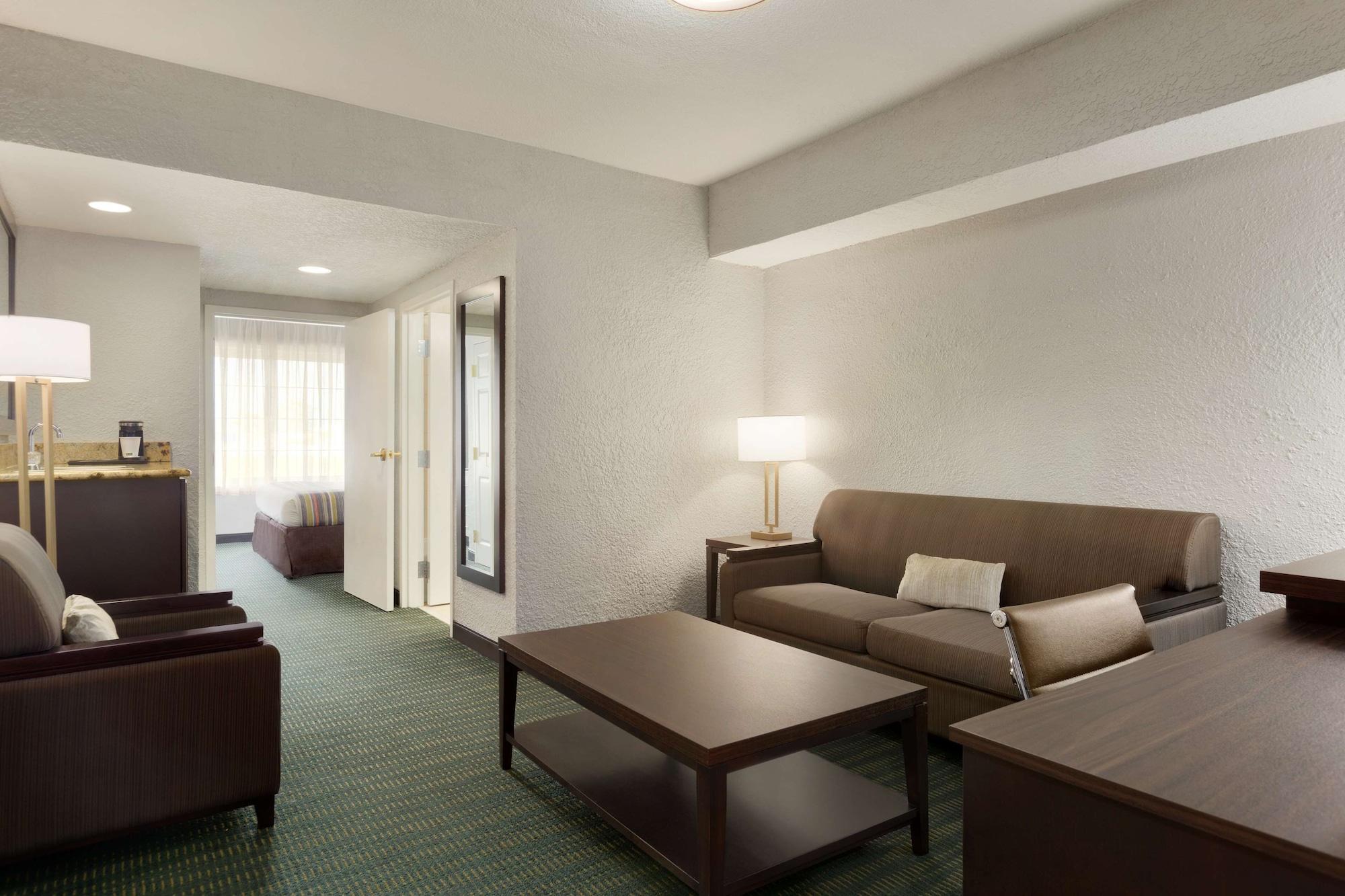 Surestay Plus Hotel By Best Western 베로 비치 외부 사진